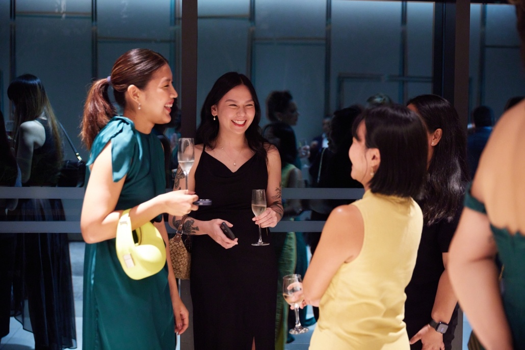 L-R Head of Campaign Parada Sritaragul and Campaign Manager Jaralyne Cueto accepted the award at the ceremony in Singapore